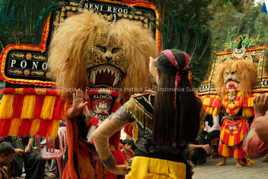 FOTOGRAFI DOKUMENTER LARUNG SESAJI TELAGA SARANGAN BAGIAN III